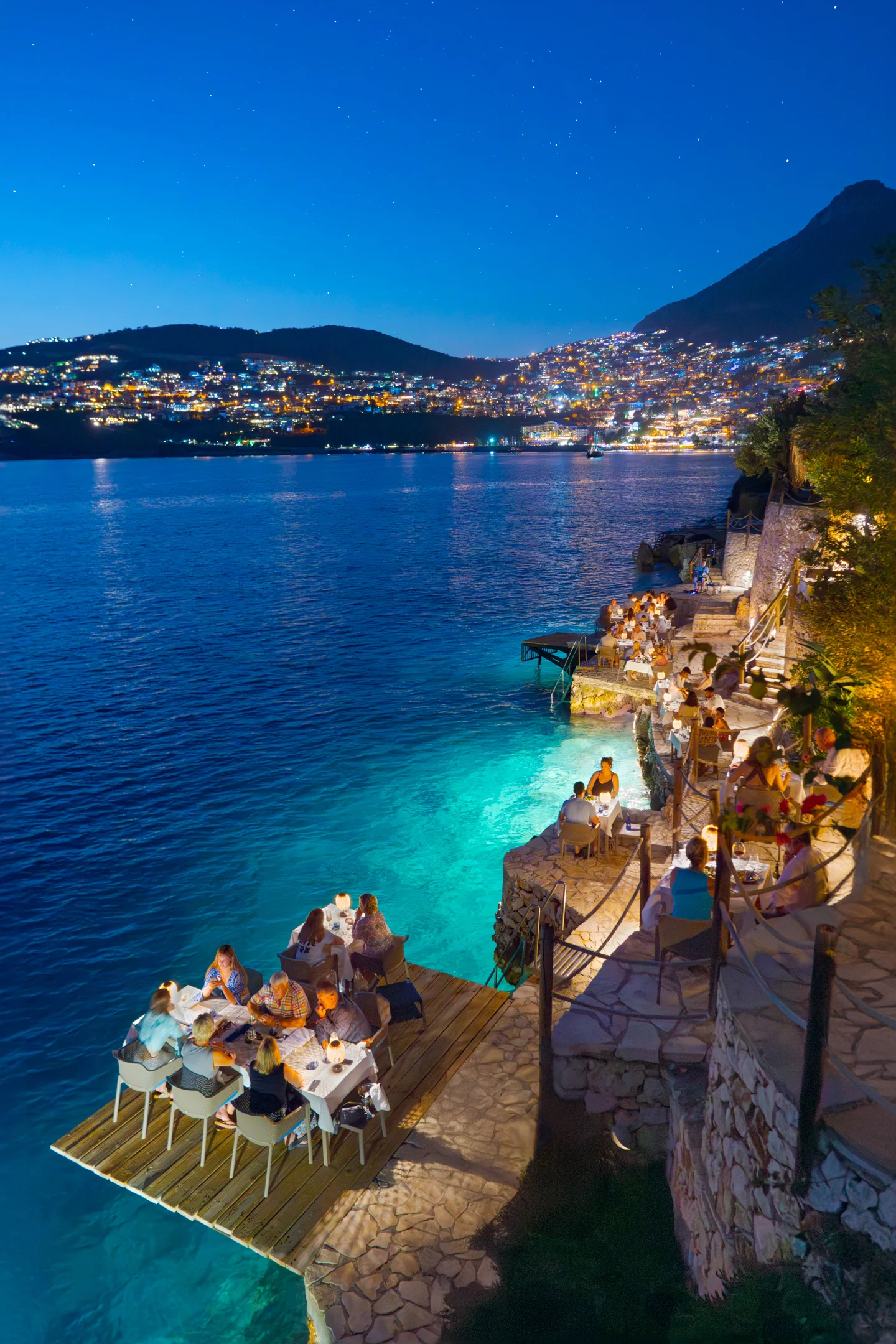 Waterside Dining